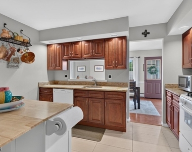 13 Kensington Rd - Photo Thumbnail 9