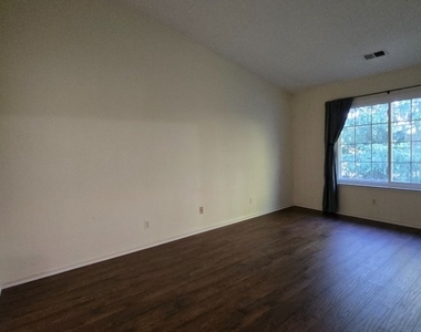 2 Cedar Court - Photo Thumbnail 9