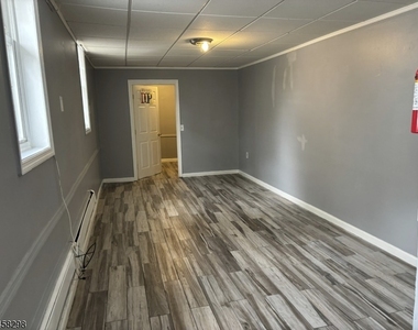 172 Burkley Pl - Photo Thumbnail 6