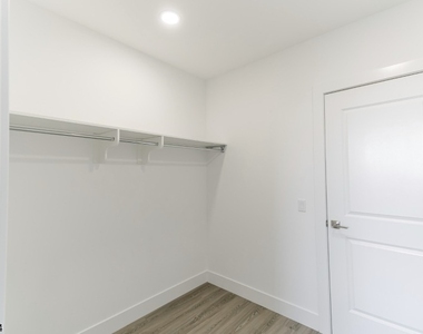 459 Bloomfield Ave - Photo Thumbnail 14