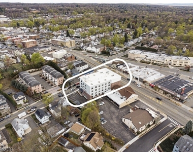 459 Bloomfield Ave - Photo Thumbnail 24