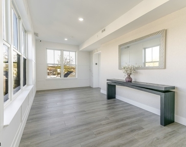 459 Bloomfield Ave - Photo Thumbnail 4