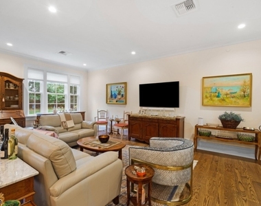 80 Claremont Rd Unit 206 - Photo Thumbnail 12