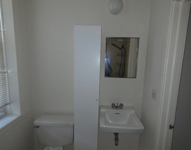 817 Ringwood Ave - Photo Thumbnail 8