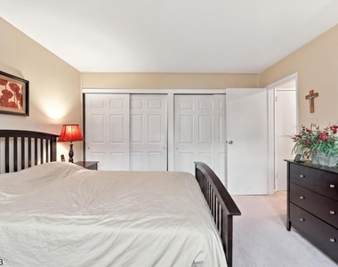 199 N Beverwyck Rd - Photo Thumbnail 8