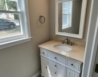 30 Gregory Ave - Photo Thumbnail 6