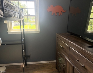116 Lafayette Pl - Photo Thumbnail 7