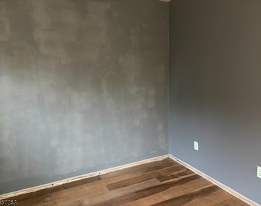 116 Lafayette Pl - Photo Thumbnail 9