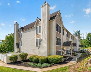 56 Portsmouth Ct - Photo Thumbnail 2