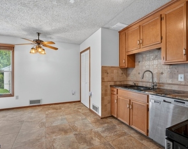 56 Portsmouth Ct - Photo Thumbnail 11