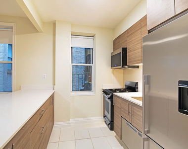 East 33rd Street - Photo Thumbnail 4