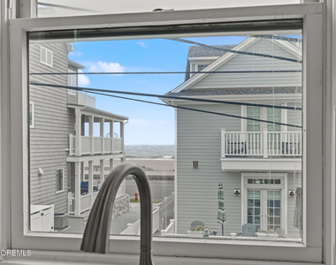 100 10th Avenue - Photo Thumbnail 12