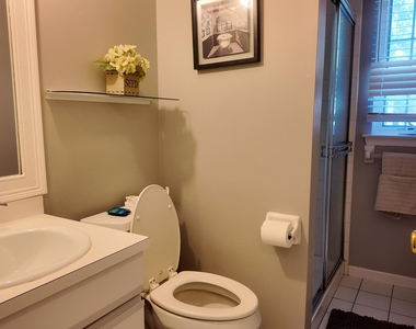 22 Lotus Court - Photo Thumbnail 12