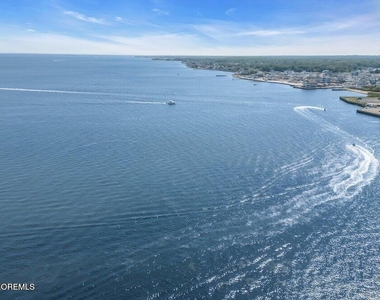 4 Pirate Drive - Photo Thumbnail 5