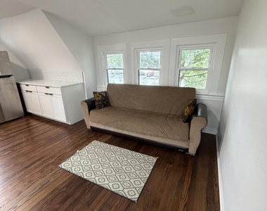 406 N Lake Drive - Photo Thumbnail 2