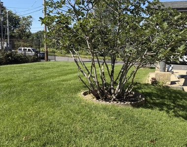 406 S Lake Drive - Photo Thumbnail 2