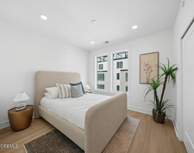 409 Lake Avenue - Photo Thumbnail 9