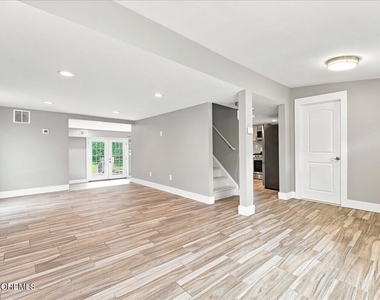 2978 Shafto Road - Photo Thumbnail 4
