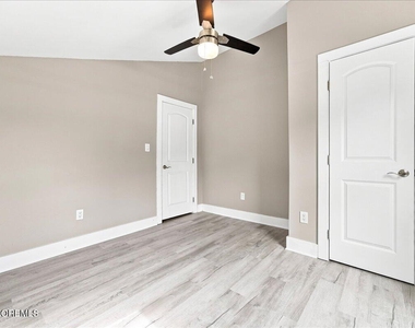2978 Shafto Road - Photo Thumbnail 25