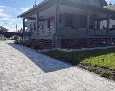 404 Lake Drive - Photo Thumbnail 10