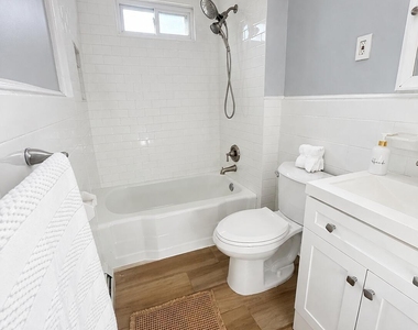 119 Raritan Avenue - Photo Thumbnail 6