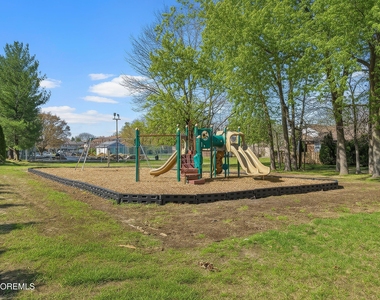 1334 Sabrina Court - Photo Thumbnail 25