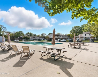 1334 Sabrina Court - Photo Thumbnail 19