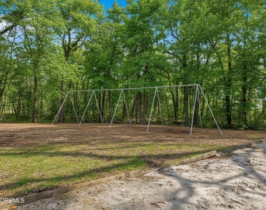 1334 Sabrina Court - Photo Thumbnail 22