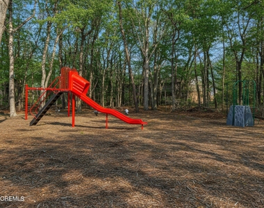 1334 Sabrina Court - Photo Thumbnail 23