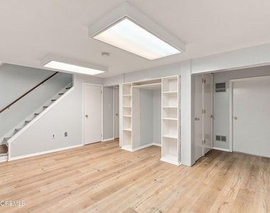 1334 Sabrina Court - Photo Thumbnail 8