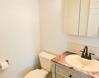 1386 Paul Boulevard - Photo Thumbnail 17