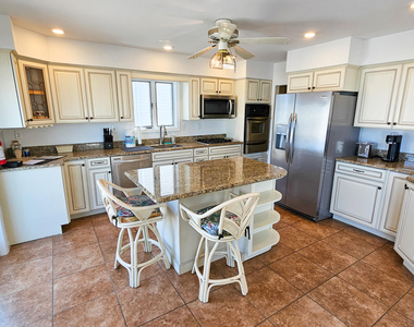 1386 Paul Boulevard - Photo Thumbnail 12