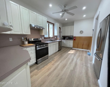 205 Euclid Avenue - Photo Thumbnail 1