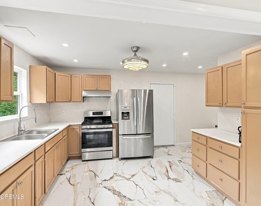 412 Birmingham Avenue - Photo Thumbnail 4