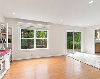 412 Birmingham Avenue - Photo Thumbnail 3