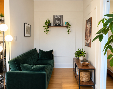 226 Norman Avenue - Photo Thumbnail 4