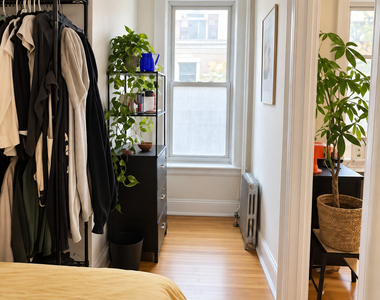 226 Norman Avenue - Photo Thumbnail 5