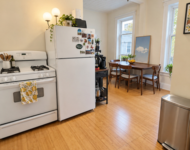 226 Norman Avenue - Photo Thumbnail 9