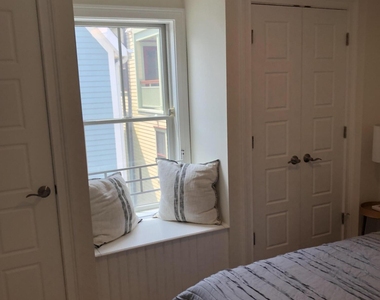 24 Bath Avenue - Photo Thumbnail 33
