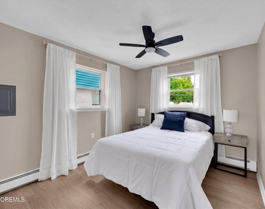 905 Sw Central Avenue - Photo Thumbnail 5