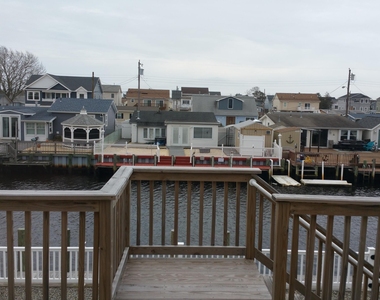 41 Albert Drive - Photo Thumbnail 3