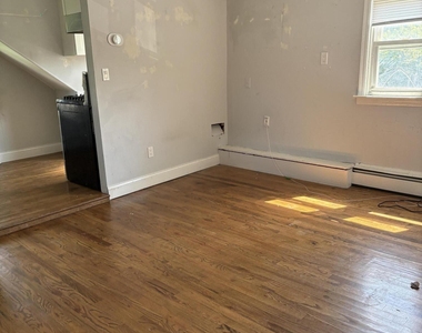 517 George Road - Photo Thumbnail 2