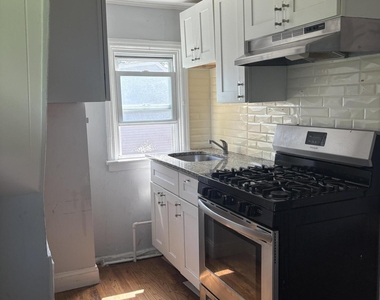 517 George Road - Photo Thumbnail 4