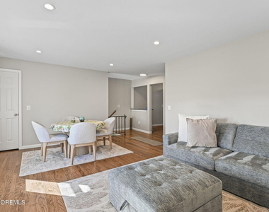 310 Maryland Avenue - Photo Thumbnail 3