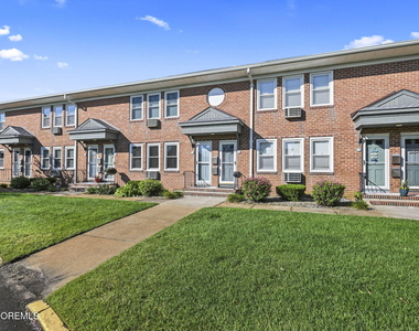310 Maryland Avenue - Photo Thumbnail 12