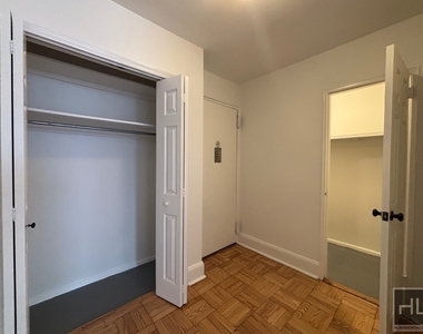 East 79th Street - Photo Thumbnail 7