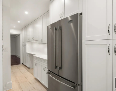 Central Park West - Photo Thumbnail 8