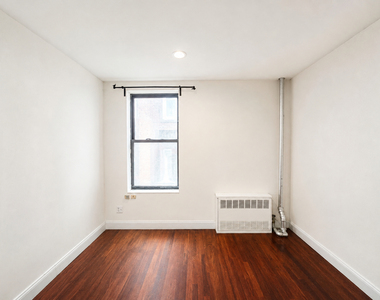 568 Pacific Street - Photo Thumbnail 3