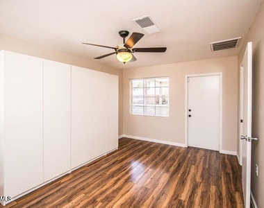 7326 E Vernon Avenue - Photo Thumbnail 13