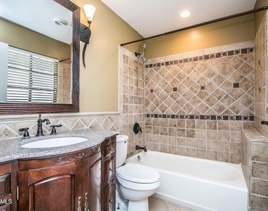 7326 E Vernon Avenue - Photo Thumbnail 4